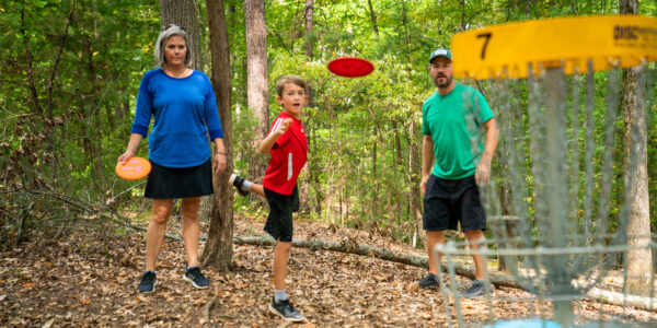 Disc Golf Etiquette 101: How To Be a Respectful Player On The Course