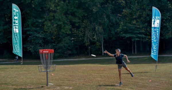 7 Essential Tips For Improving Your Disc Golf Putting Game